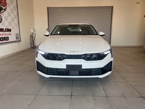 Used 2025 Kia K5 LXS image 2