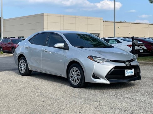 Used 2019 Toyota Corolla LE image 5