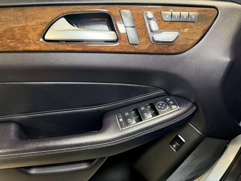 Used 2016 Mercedes-Benz GLE 350 4MATIC w/ Premium Package image 9