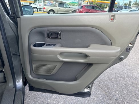 Used 2007 Honda Pilot LX image 25