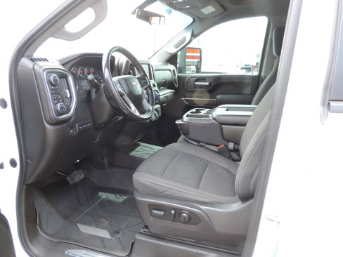 Used 2022 Chevrolet Silverado 3500 LT w/ Convenience Package image 6