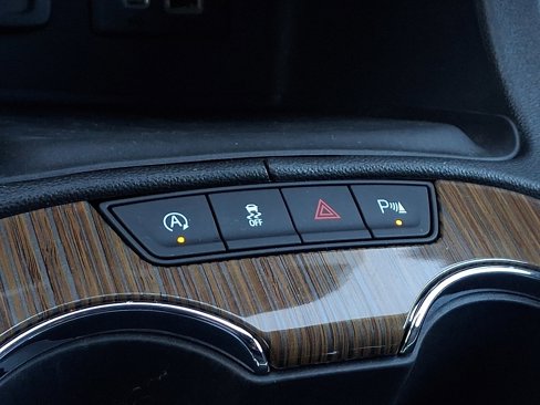 Used 2023 GMC Acadia SLE w/ Driver Convenience Package image 29