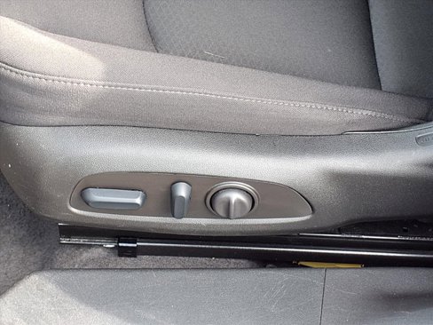 Used 2024 Chevrolet Malibu LT image 4
