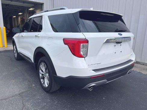 Used 2022 Ford Explorer Limited w/ Equipment Group 301A image 7