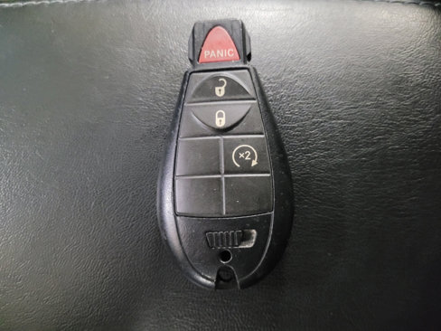 Used 2019 Jeep Cherokee Latitude w/ Cold Weather Group image 32