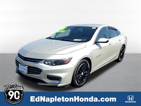 Used 2016 Chevrolet Malibu LT image 1