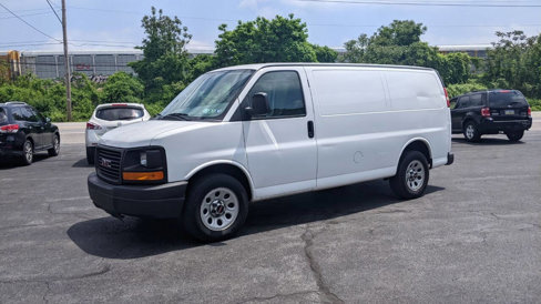Used 2014 GMC Savana 1500 image 16