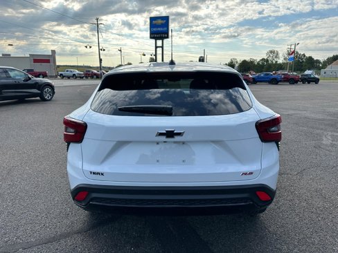 New 2025 Chevrolet Trax RS w/ Driver Confidence Package image 4