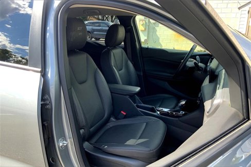 Used 2024 Buick Encore GX Sport Touring w/ Comfort Package image 7