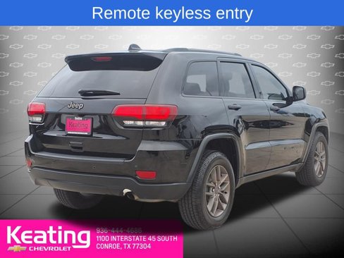 Used 2017 Jeep Grand Cherokee Laredo 75th Anniversary image 6