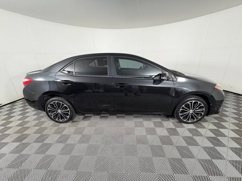 Used 2015 Toyota Corolla S image 8