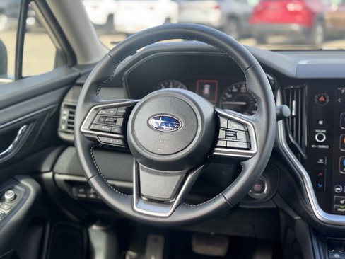 Used 2025 Subaru Outback Premium image 14