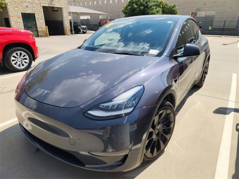 Used 2023 Tesla Model Y Long Range image 2