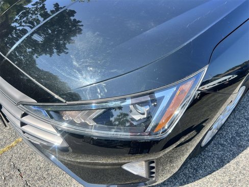 Used 2019 Hyundai Elantra SE image 5