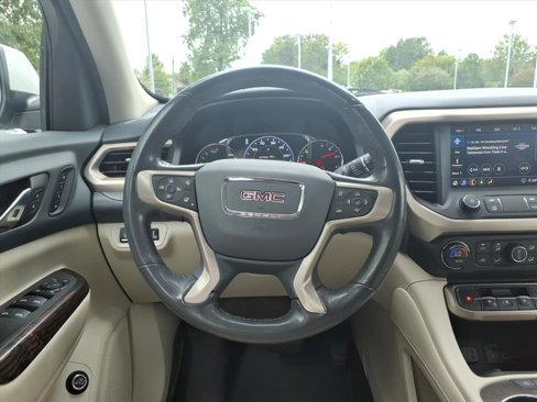 Used 2020 GMC Acadia Denali image 11