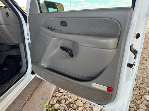 Used 2000 GMC Sierra 1500 SLE w/ Convenience Plus Group image 19
