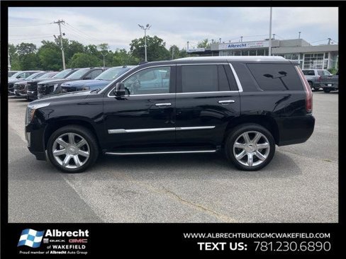Used 2018 Cadillac Escalade Luxury image 4