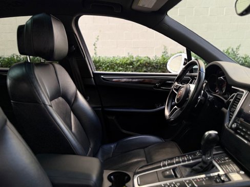 Used 2017 Porsche Macan S image 31