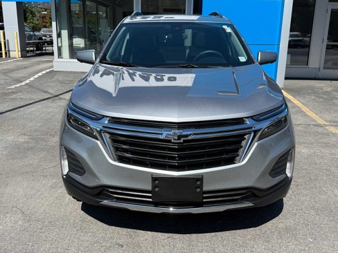 Used 2024 Chevrolet Equinox LT image 2