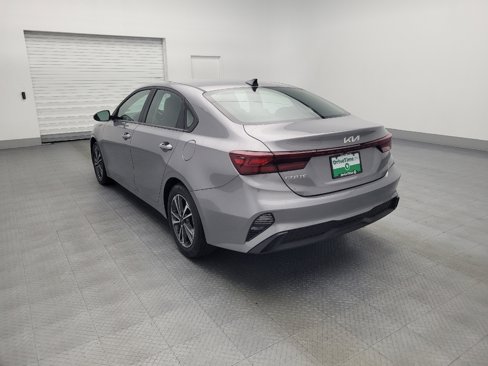 Used 2024 Kia Forte LXS image 5