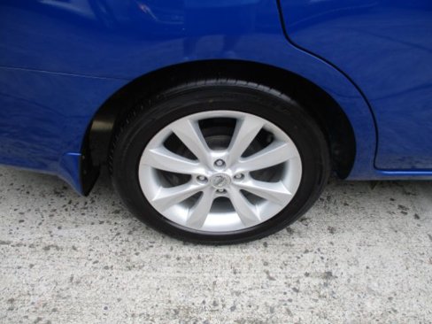 Used 2017 Nissan Versa SL image 11