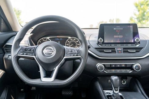 Used 2022 Nissan Altima 2.5 SV image 13