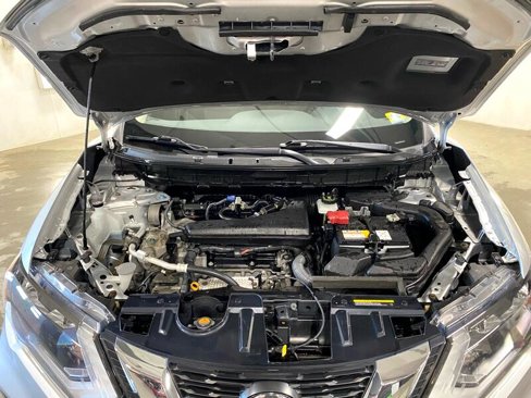 Used 2020 Nissan Rogue SV image 13