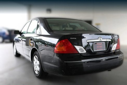 Used 2000 Toyota Avalon XL image 9