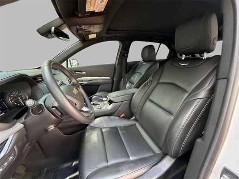 Certified 2021 Cadillac XT4 Premium Luxury w/ Technology Package image 2