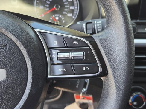 Used 2022 Kia Forte LXS w/ LXS Technology Package image 18