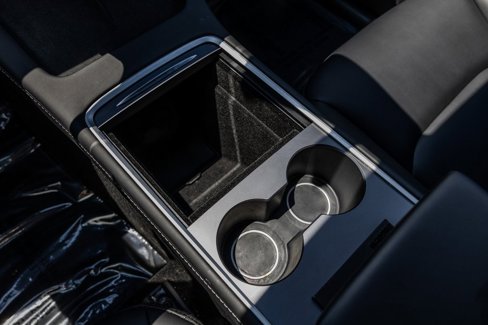 Used 2023 Tesla Model Y Long Range image 9
