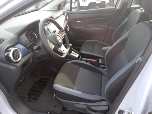 New 2024 Nissan Versa SV w/ Trunk Package image 9