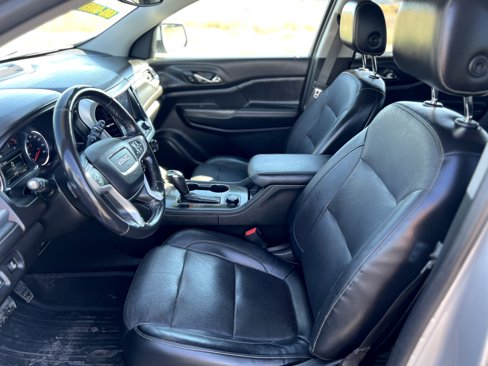 Used 2018 GMC Acadia SLT w/ LPO, Floor Liner Package image 12