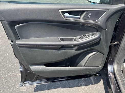 Used 2022 Ford Edge SEL image 10