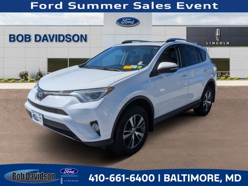 Used 2018 Toyota RAV4 XLE image 1