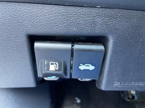 Used 2024 Nissan Versa SV image 23
