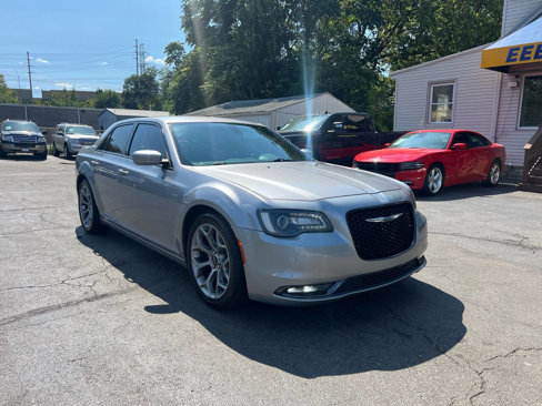 Used 2015 Chrysler 300 S image 2