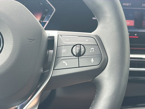 New 2025 BMW X1 xDrive28i w/ Technology Package image 18
