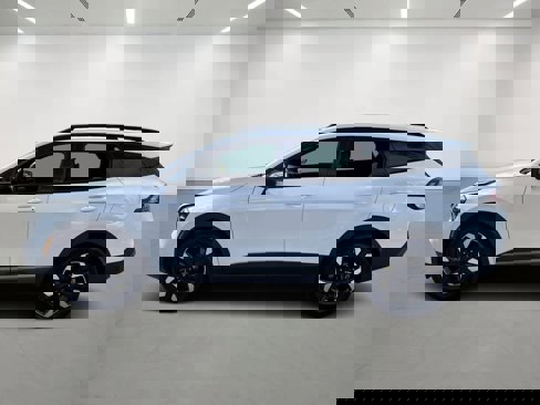 Used 2023 Kia Sportage X-Line image 3