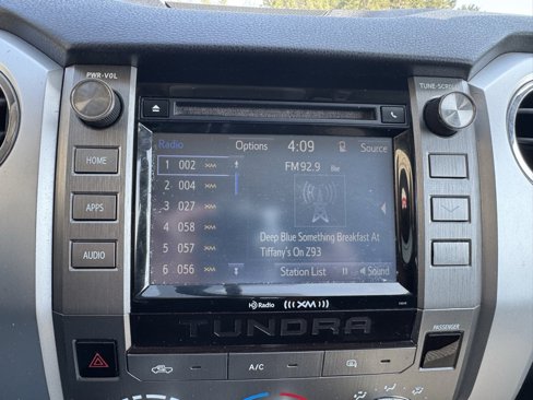 Used 2017 Toyota Tundra SR5 image 18