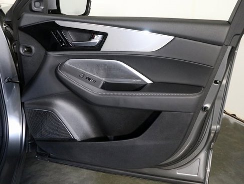 Used 2025 Acura MDX w/ Technology Package image 36