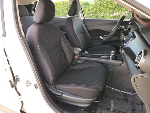 Certified 2021 Nissan Kicks SV w/ Interior Electronics Package image 15