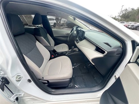 Used 2022 Toyota Corolla LE image 20