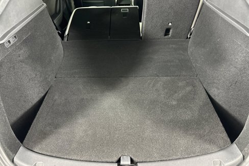 Used 2023 Tesla Model Y AWD image 14