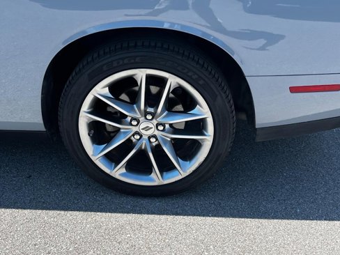 Used 2022 Dodge Challenger GT image 7