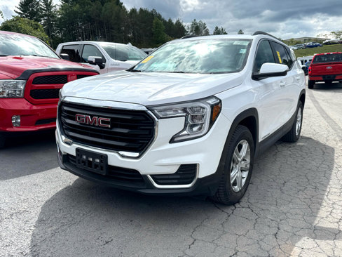 Used 2023 GMC Terrain SLE w/ Driver Convenience Package image 1