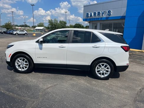 Used 2024 Chevrolet Equinox LT image 2