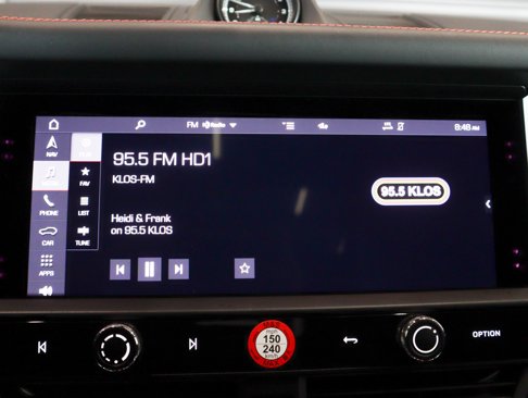 Certified 2024 Porsche Macan image 22