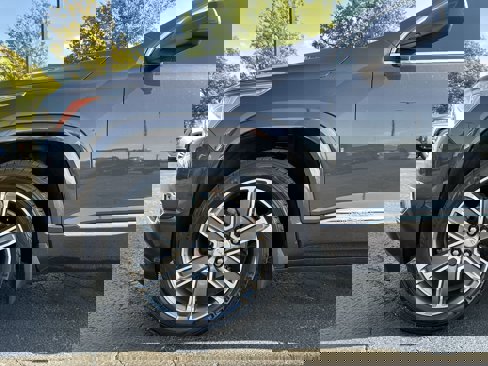 Used 2018 GMC Acadia Denali image 34