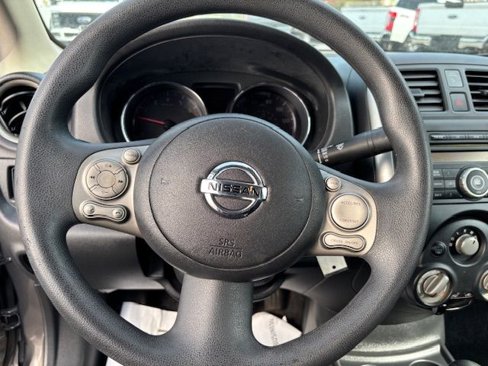Used 2012 Nissan Versa SV w/ Convenience Pkg image 11